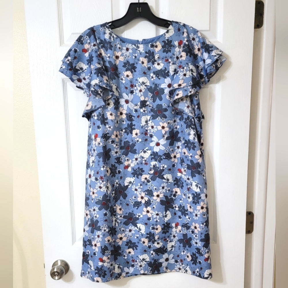 Loft Blue & White Floral Mini Shift Dress with Ruffled Flutter Sleeves - Picture 1 of 4
